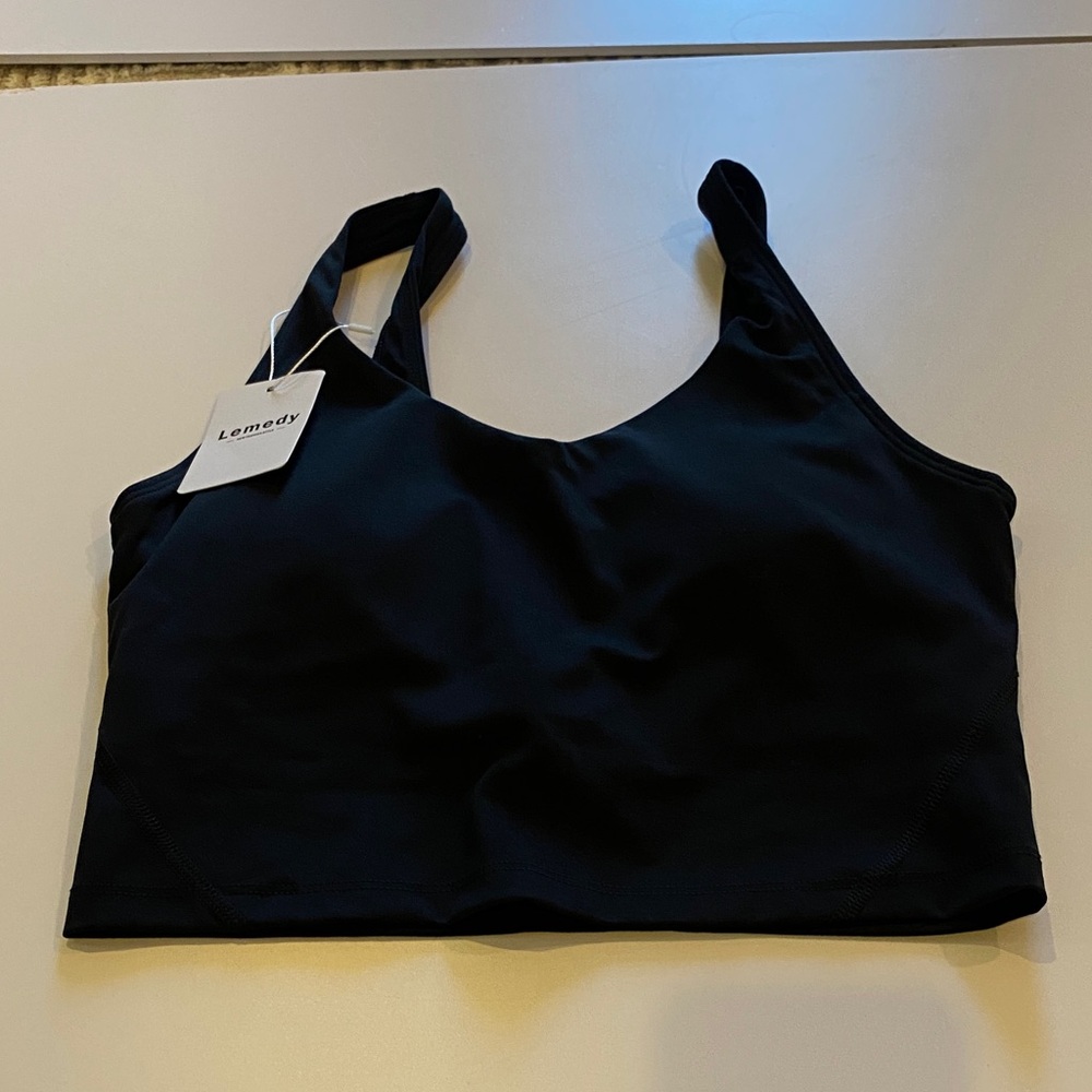 Lemedy Women's Black Sports Bra Sz 6.  NWT